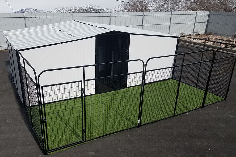 4' X 4' Multiple Vinyl Enclosed Corridor Dog Kennels x2